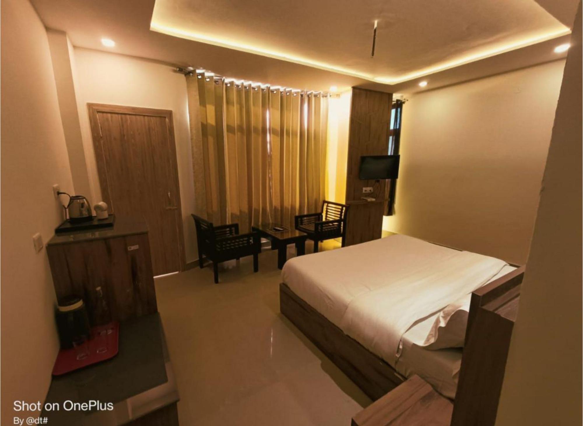 Hotel Wild Rose - Dalhousie Esterno foto