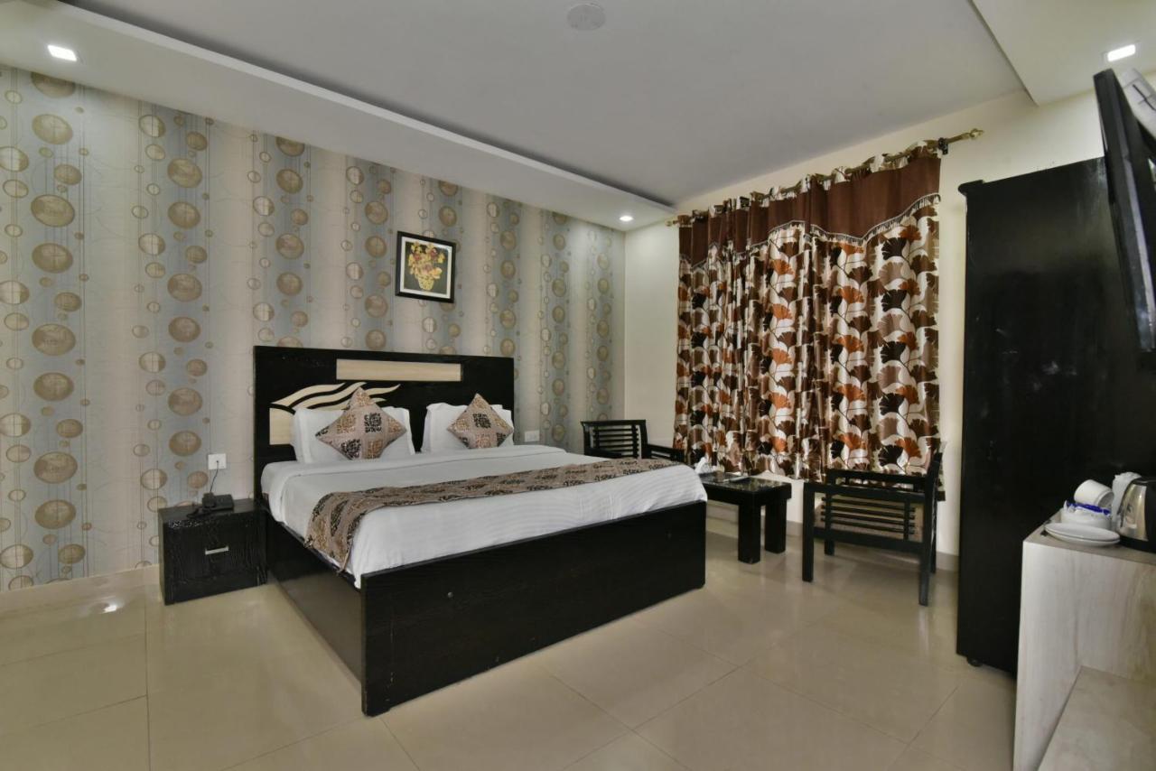 Hotel Wild Rose - Dalhousie Esterno foto